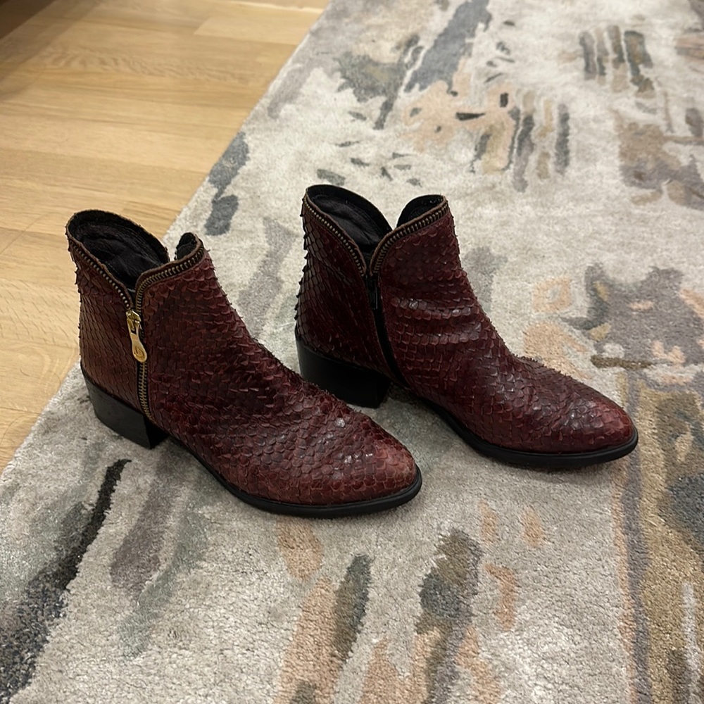 KANNA women’s bootie size 37